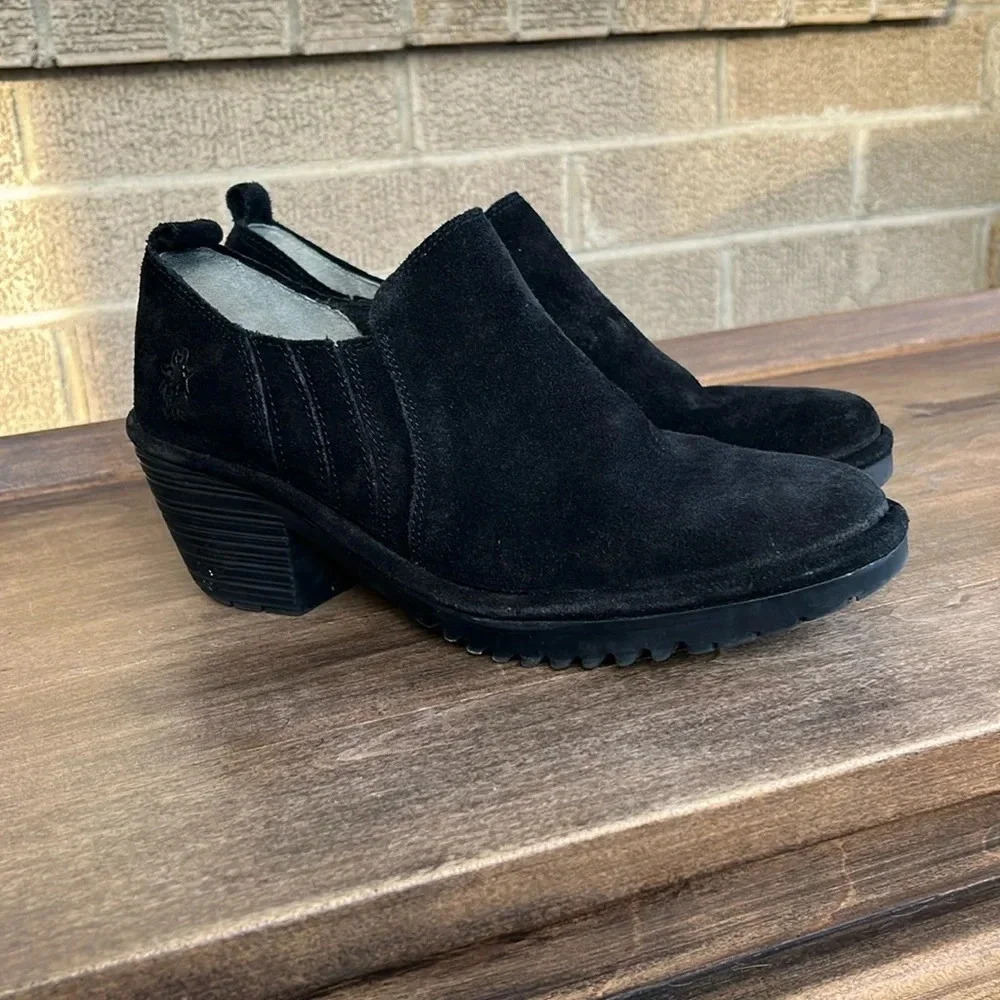 Fly London Black Suede Low-Ankle Slip-on Bootie Size 39